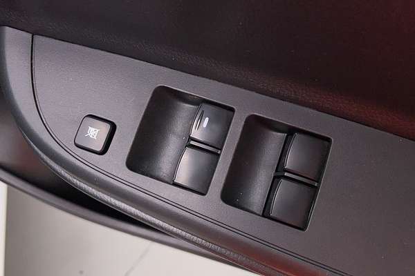 2022 Mitsubishi Triton GLX MR Rear Wheel Drive
