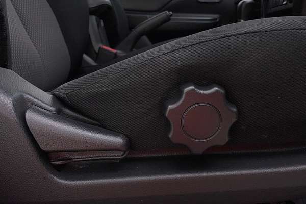 2022 Mitsubishi Triton GLX MR Rear Wheel Drive