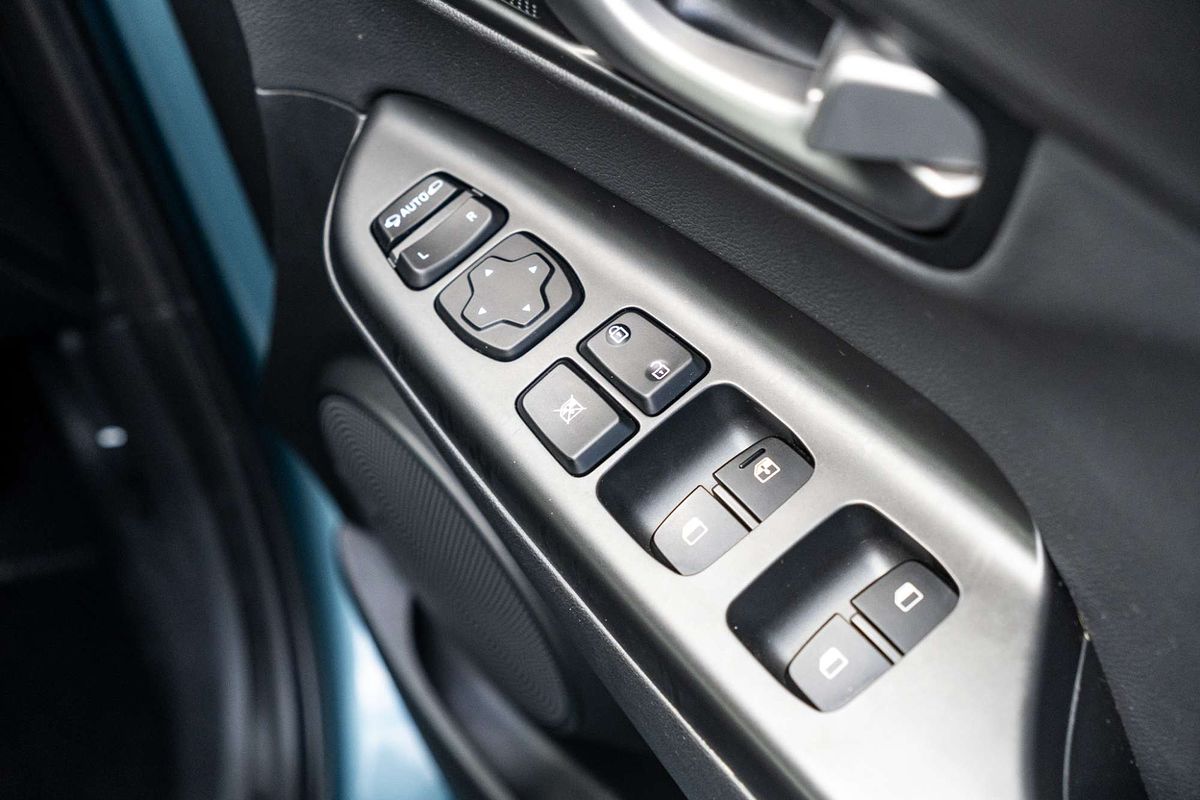 2020 Hyundai Kona Elite OS.3