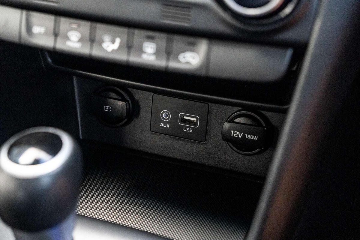 2020 Hyundai Kona Elite OS.3