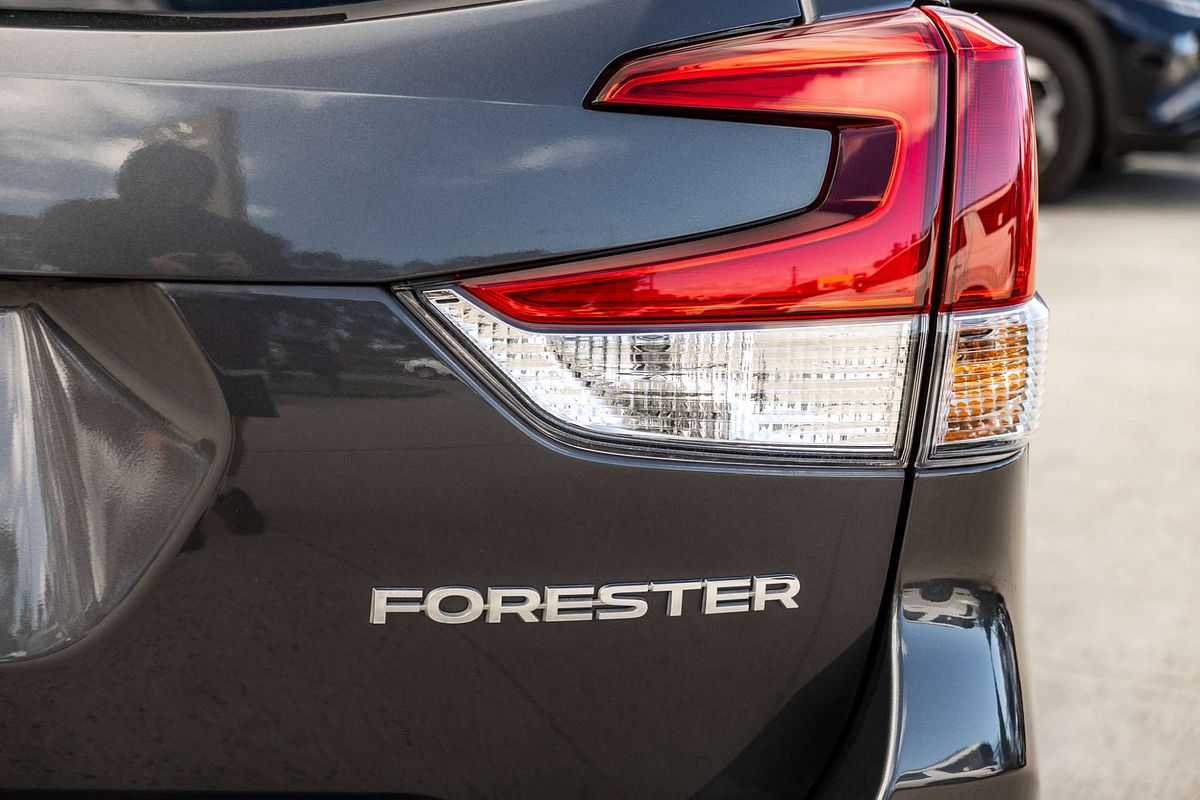 2022 Subaru Forester 2.5i-S S5