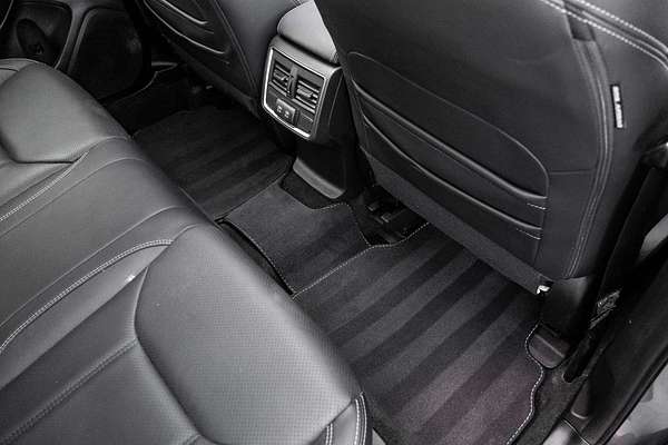 2022 Subaru Forester 2.5i-S S5