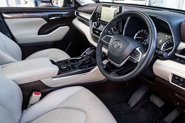 2022 Toyota Kluger Grande GSU75R