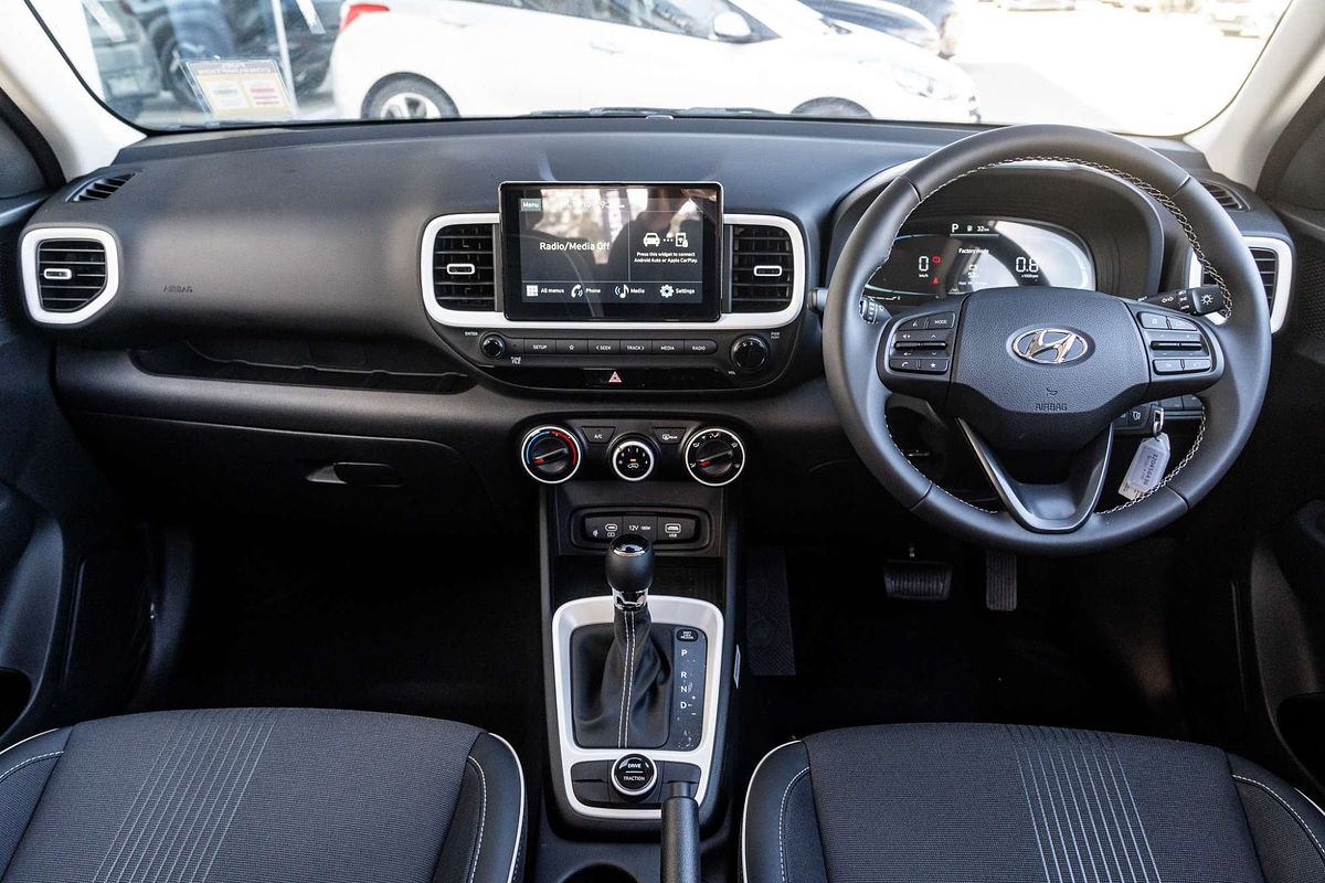 2025 Hyundai Venue Active QX.V5