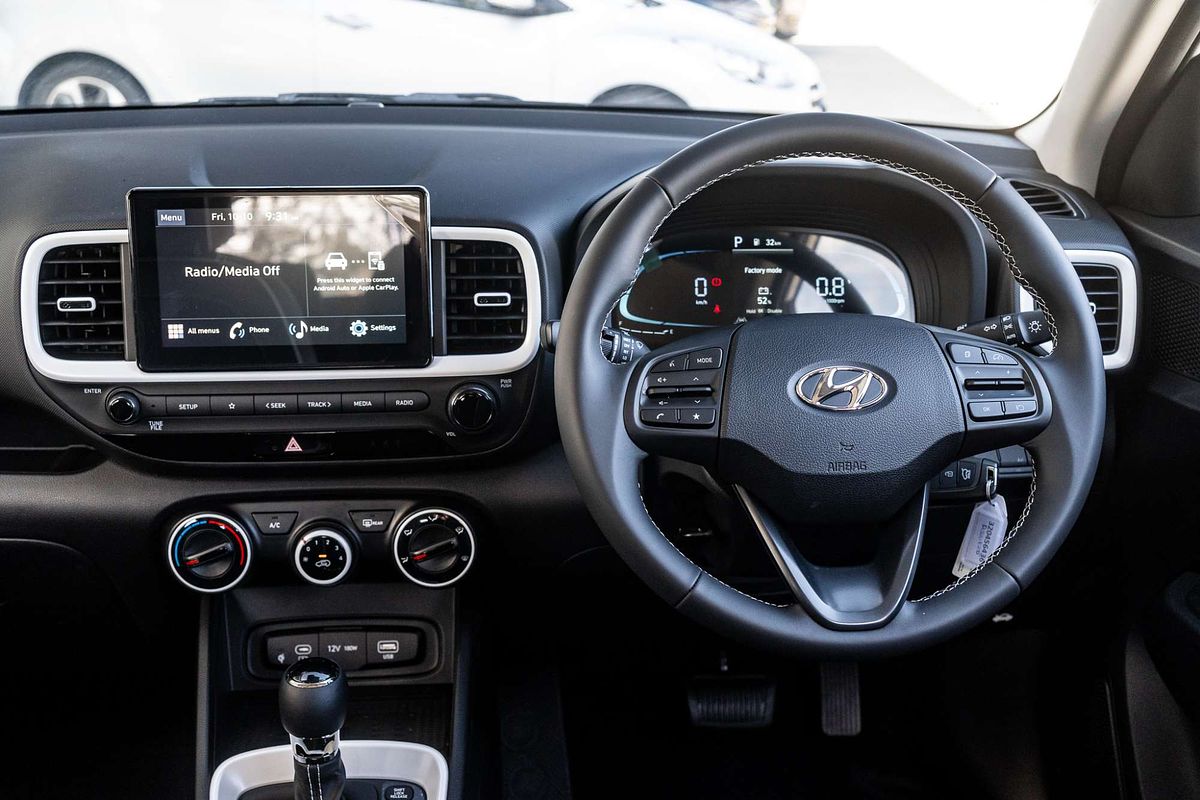 2025 Hyundai Venue Active QX.V5