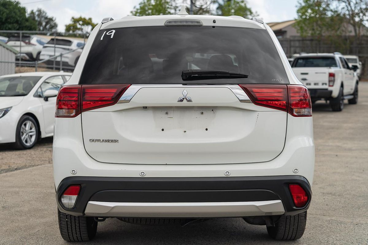 2017 Mitsubishi Outlander LS Safety Pack ZK