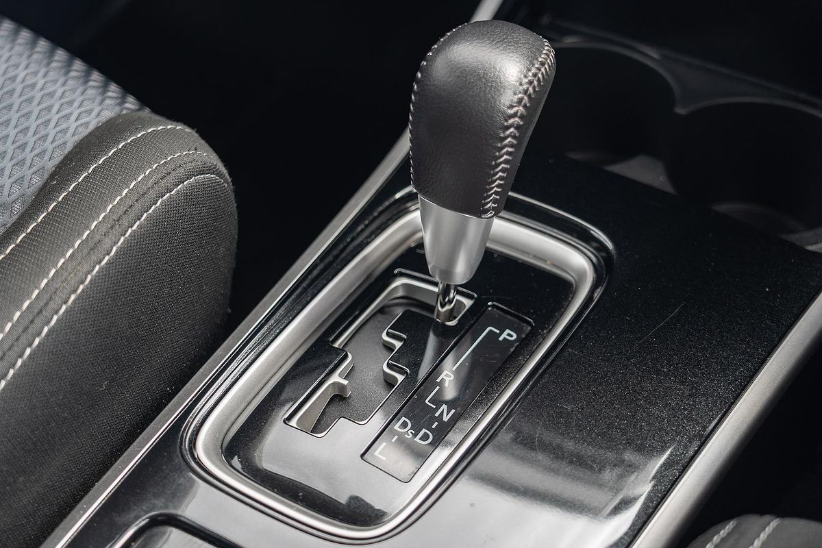 2017 Mitsubishi Outlander LS Safety Pack ZK