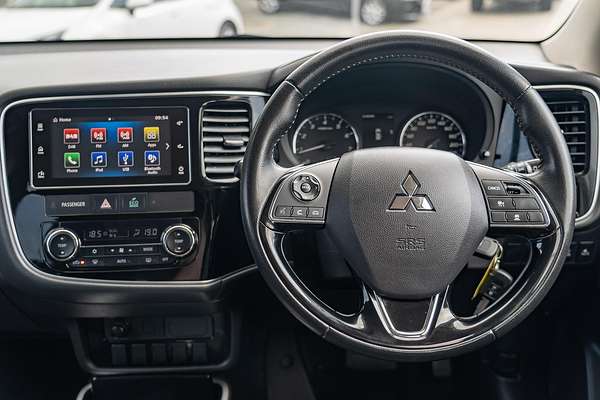 2017 Mitsubishi Outlander LS Safety Pack ZK