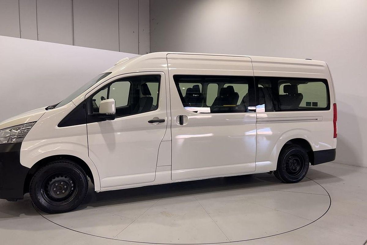 2023 Toyota Hiace Commuter GDH322R ELWB High Roof