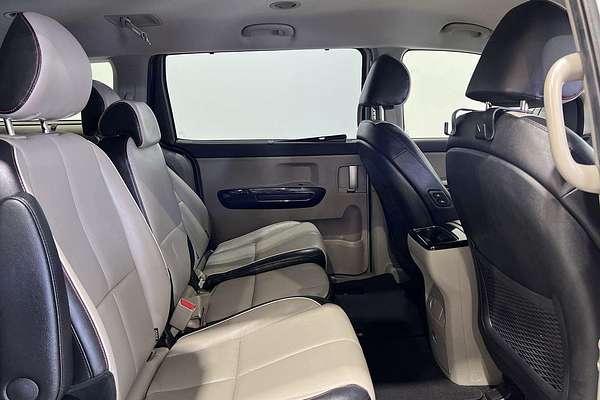 2019 Kia Carnival Platinum YP