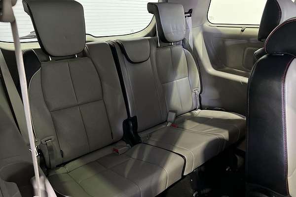 2019 Kia Carnival Platinum YP