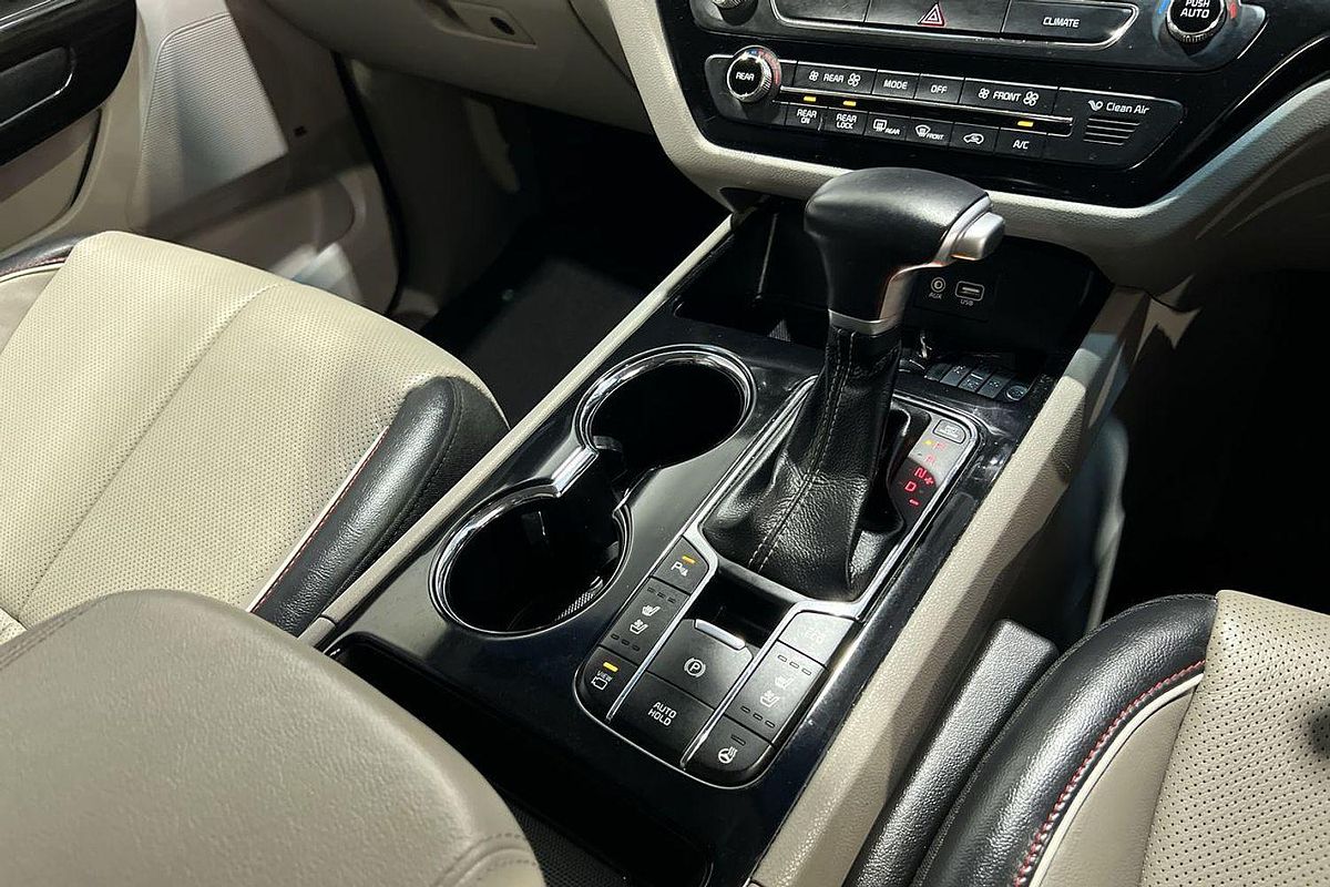 2019 Kia Carnival Platinum YP