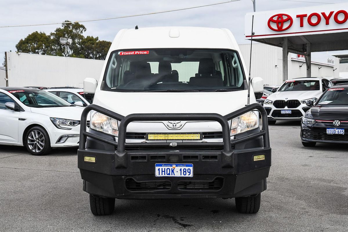 2022 Toyota Hiace Commuter GDH322R ELWB High Roof