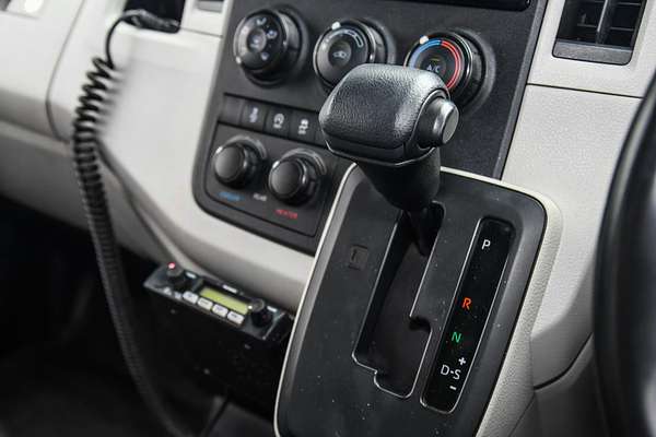 2022 Toyota Hiace Commuter GDH322R ELWB High Roof