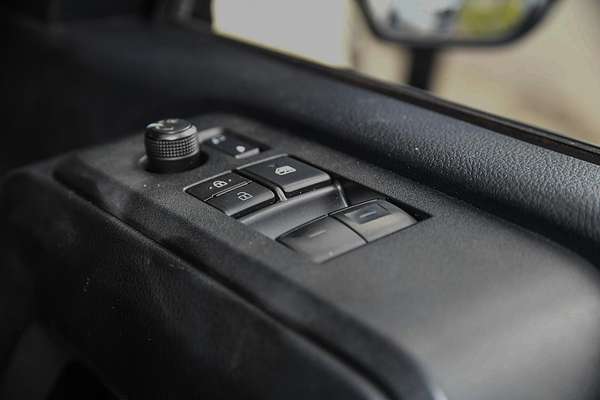 2022 Toyota Hiace Commuter GDH322R ELWB High Roof