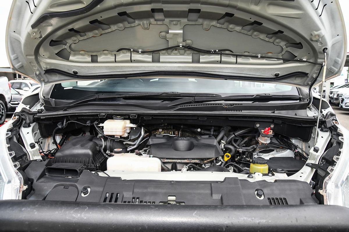 2022 Toyota Hiace Commuter GDH322R ELWB High Roof