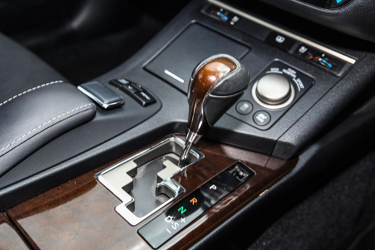 2014 Lexus ES ES300h Sports Luxury AVV60R