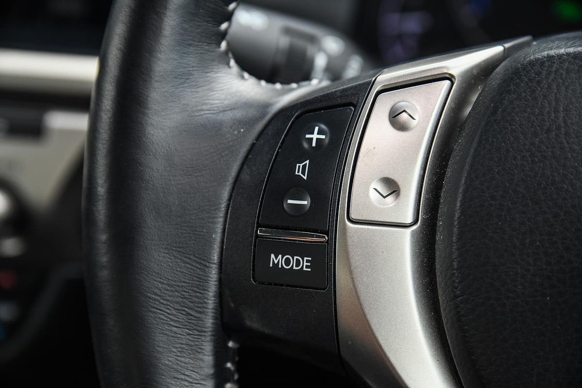 2014 Lexus ES ES300h Sports Luxury AVV60R