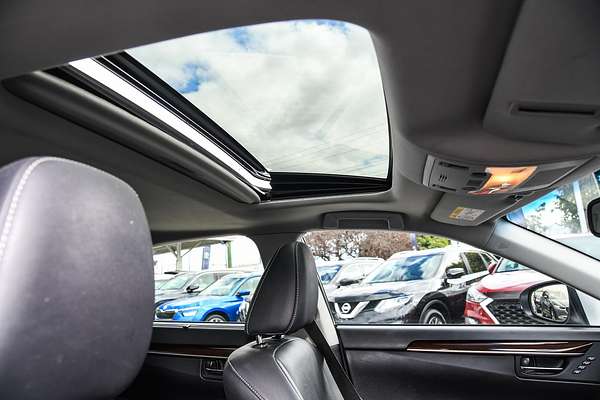 2014 Lexus ES ES300h Sports Luxury AVV60R