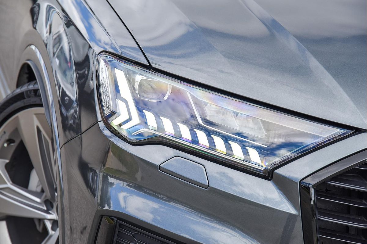 2023 Audi Q7 50 TDI S line 4M