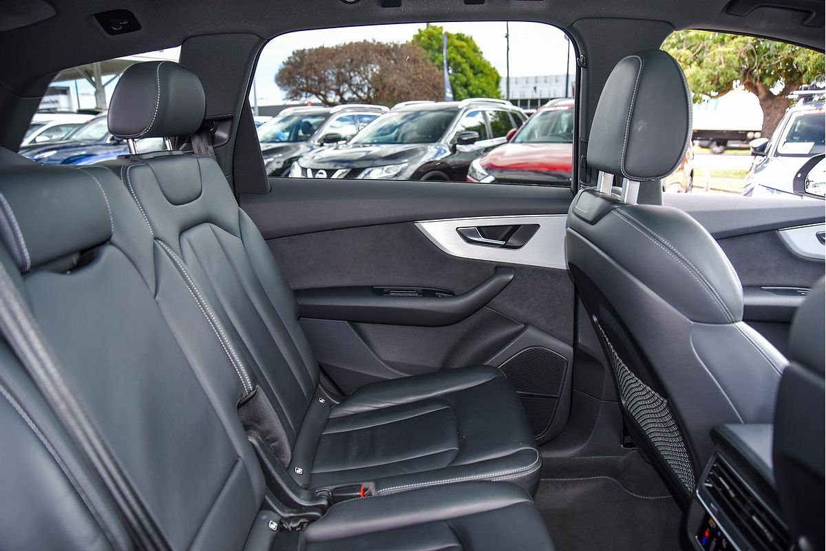 2023 Audi Q7 50 TDI S line 4M