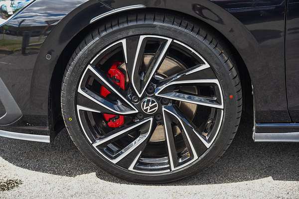 2022 Volkswagen Golf GTI 8