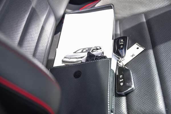 2022 Volkswagen Golf GTI 8