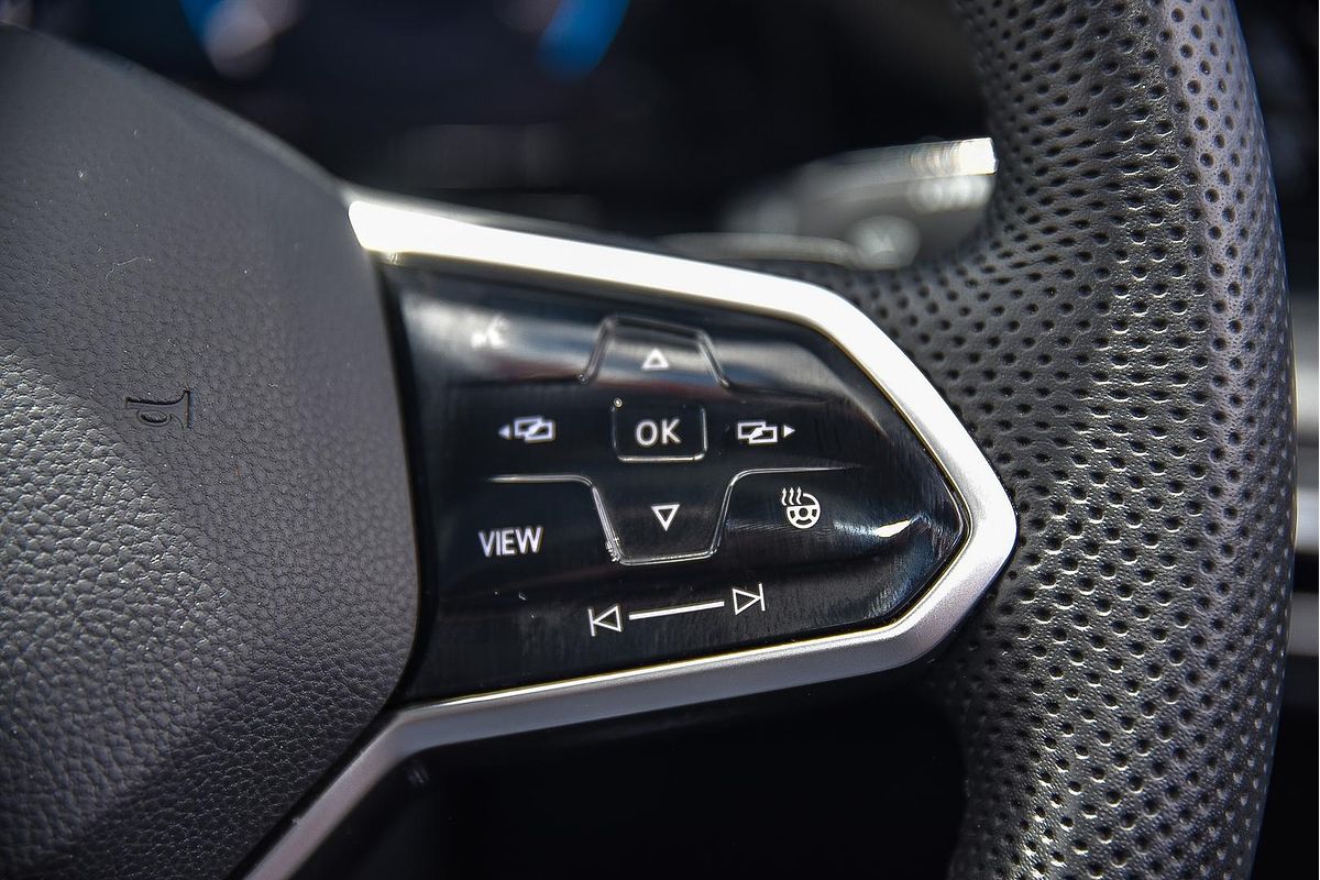 2022 Volkswagen Golf GTI 8