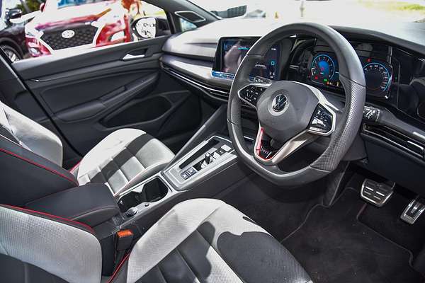 2022 Volkswagen Golf GTI 8