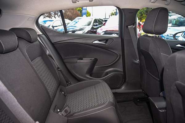 2017 Holden Astra RS BK