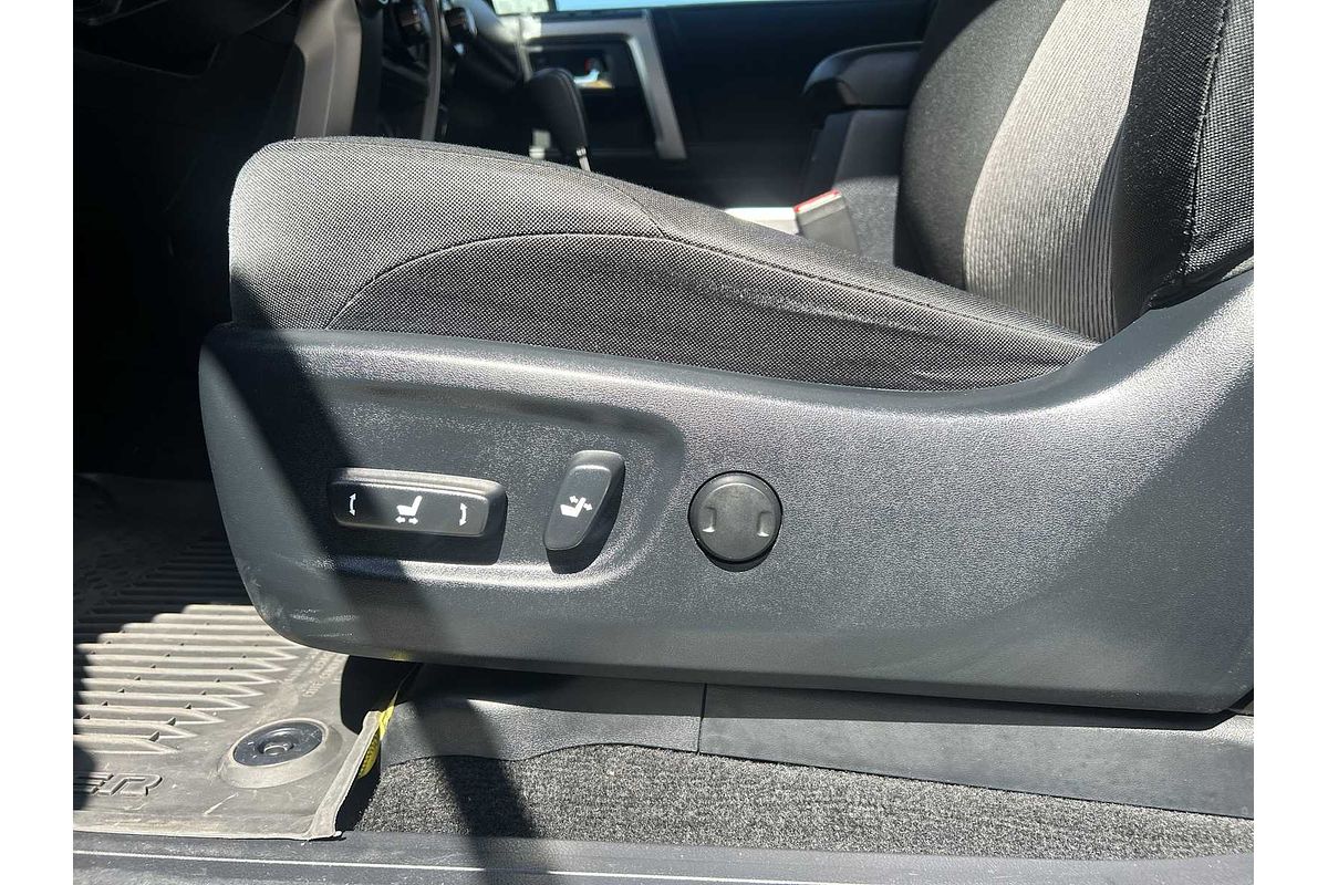 2024 Toyota 4Runner SR5