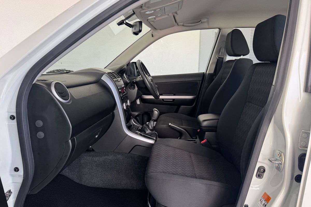 2013 Suzuki Grand Vitara Urban JB