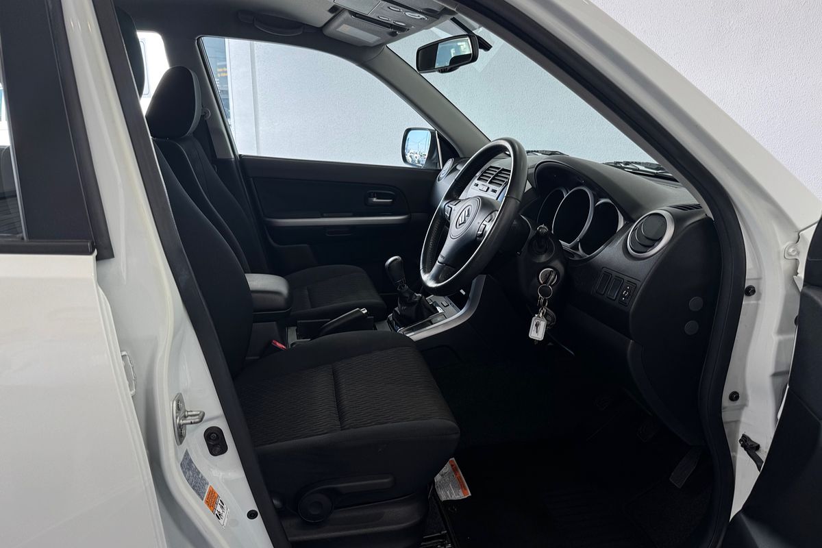 2013 Suzuki Grand Vitara Urban JB