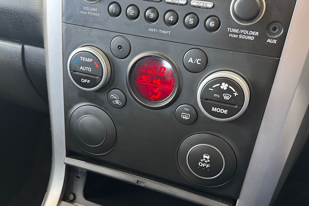 2013 Suzuki Grand Vitara Urban JB