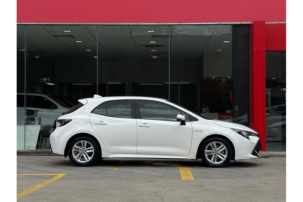 2018 Toyota Corolla Ascent Sport Hybrid ZWE211R