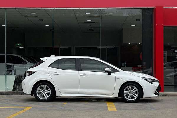 2018 Toyota Corolla Ascent Sport Hybrid ZWE211R