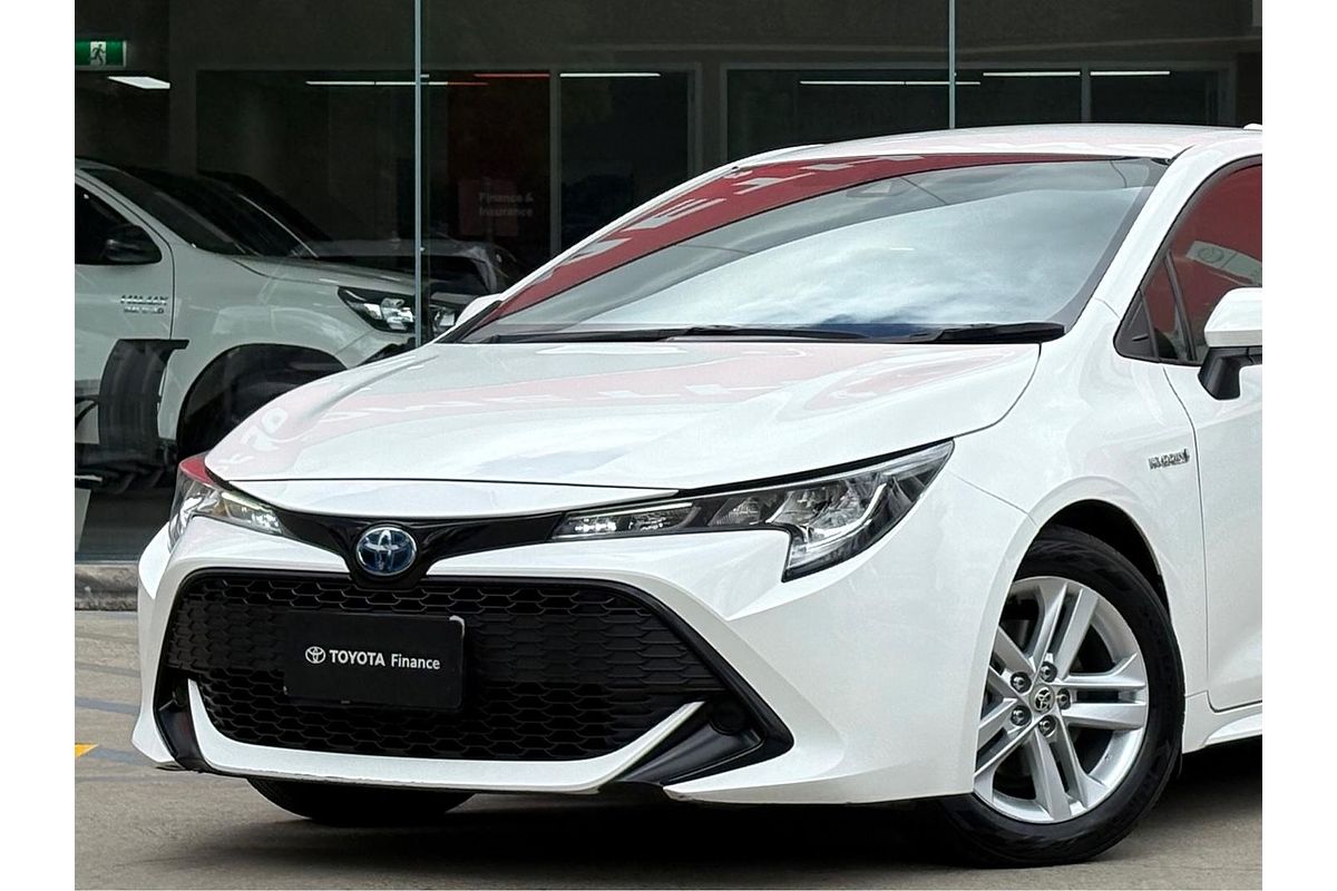 2018 Toyota Corolla Ascent Sport Hybrid ZWE211R
