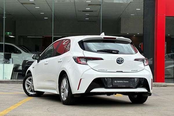 2018 Toyota Corolla Ascent Sport Hybrid ZWE211R