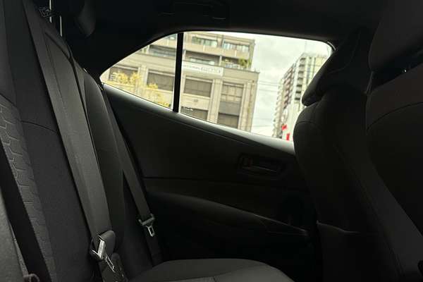 2018 Toyota Corolla Ascent Sport Hybrid ZWE211R