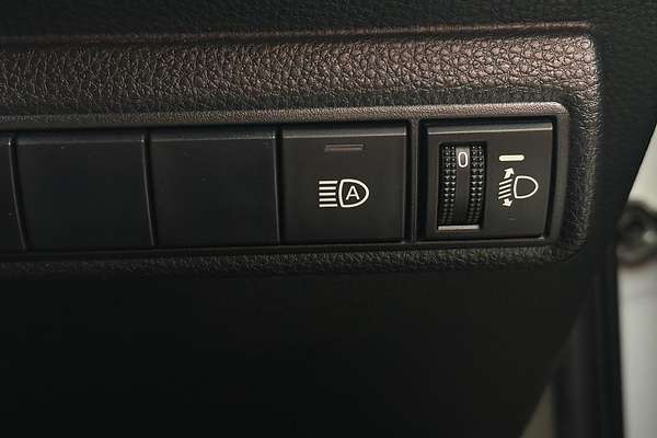 2018 Toyota Corolla Ascent Sport Hybrid ZWE211R