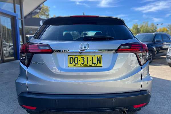 2019 Honda HR-V VTi-S