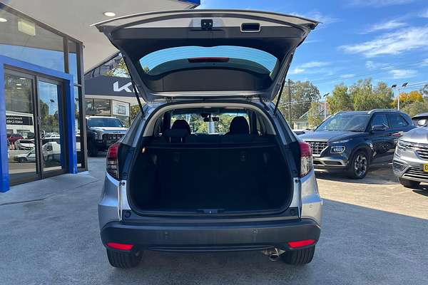 2019 Honda HR-V VTi-S