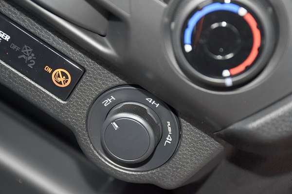 2025 Isuzu D-MAX X-RIDER 4X4