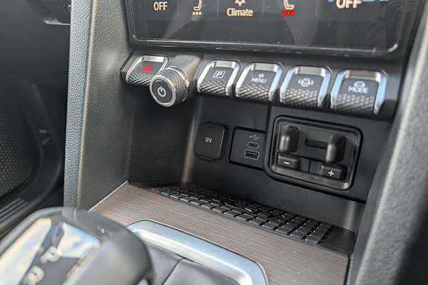 2025 Volkswagen Amarok TDI600 Style NF 4X4