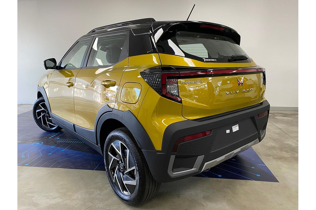 2025 Mahindra XUV3XO AX7L