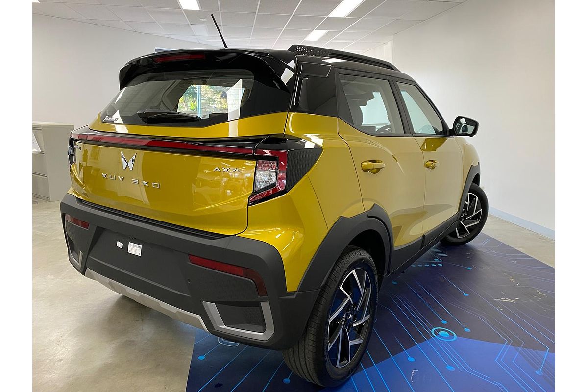2025 Mahindra XUV3XO AX7L