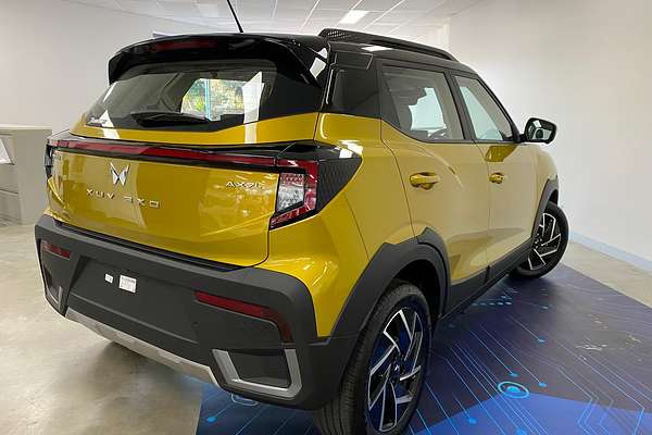 2025 Mahindra XUV3XO AX7L
