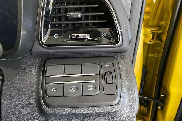 2025 Mahindra XUV3XO AX7L