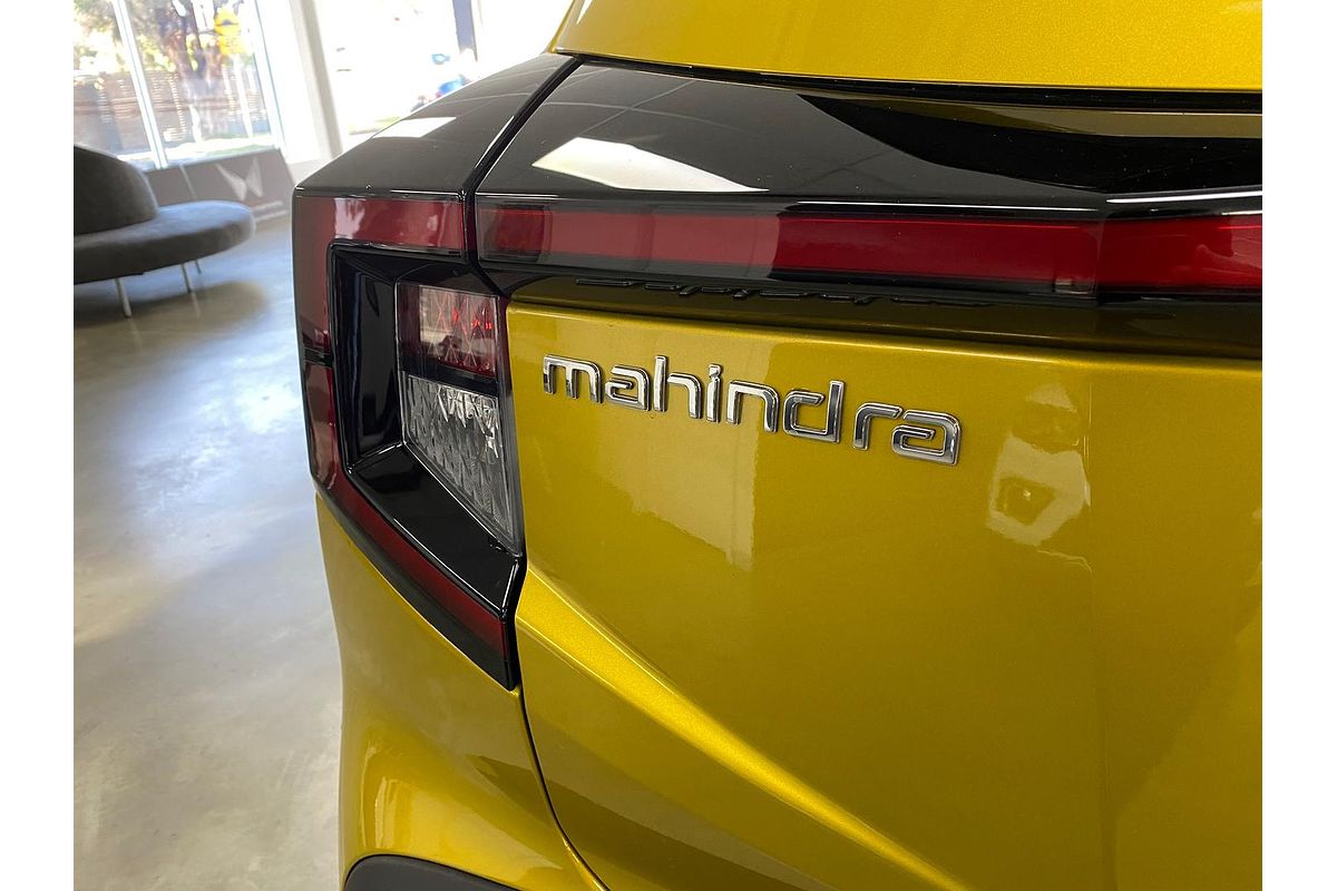 2025 Mahindra XUV3XO AX7L