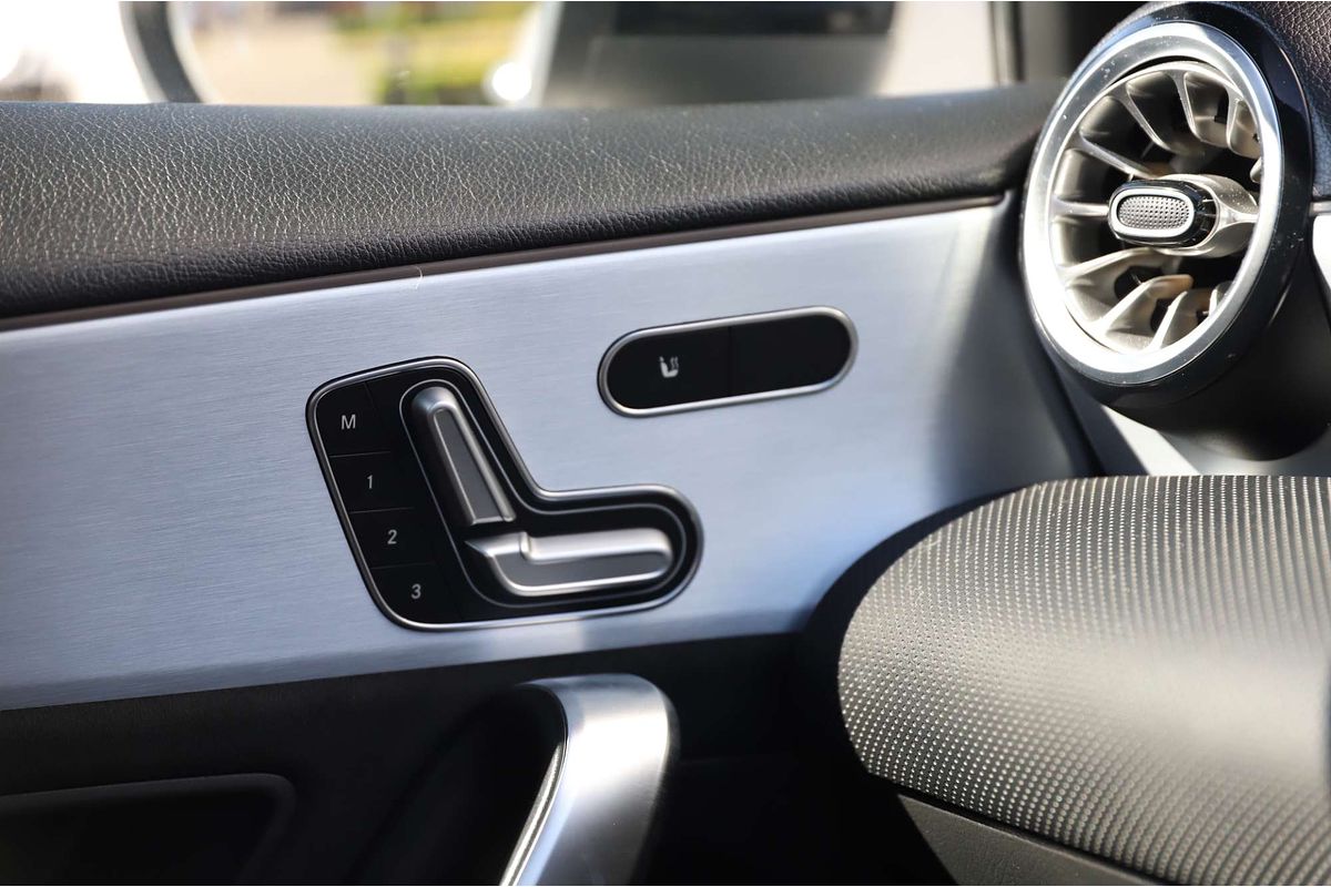 2021 Mercedes-Benz A-Class A250 V177